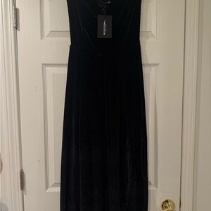 PrettyLittleThing Black Maxi Dress